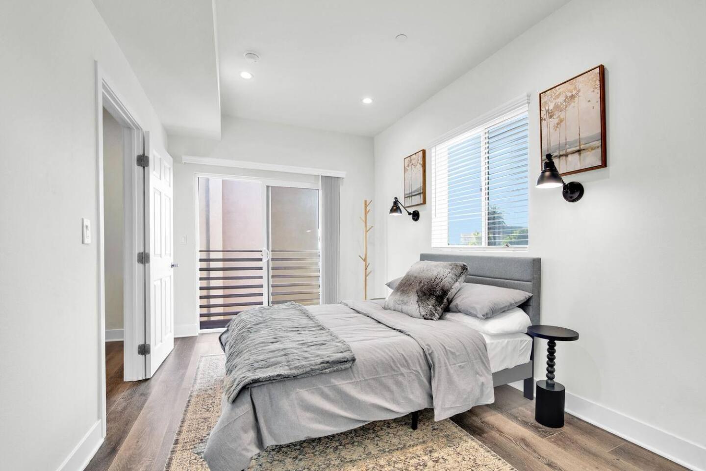 Casa de férias Luxe Townhouse Near Downtown La